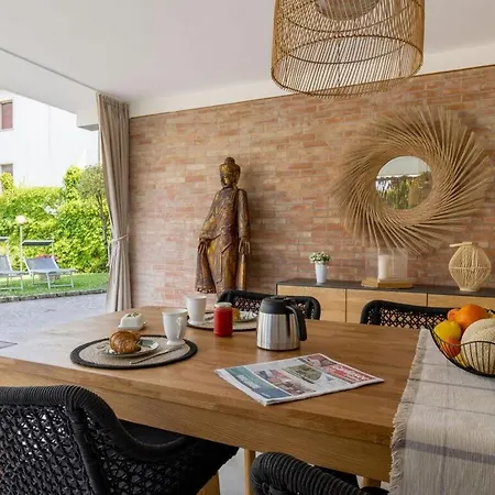 Garden Vill Lago Comfortable Holiday Peschiera del Garda
