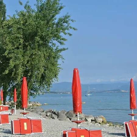 Casa de Férias Garden Vill Lago Comfortable Holiday Peschiera del Garda