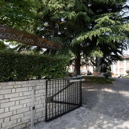 Casa de Férias Garden Vill Lago Comfortable Holiday Peschiera del Garda